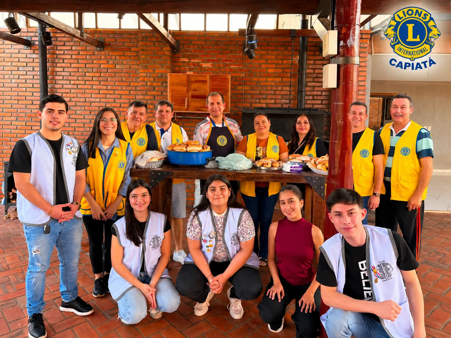 Voluntarios del Club de Leones de Capiatá